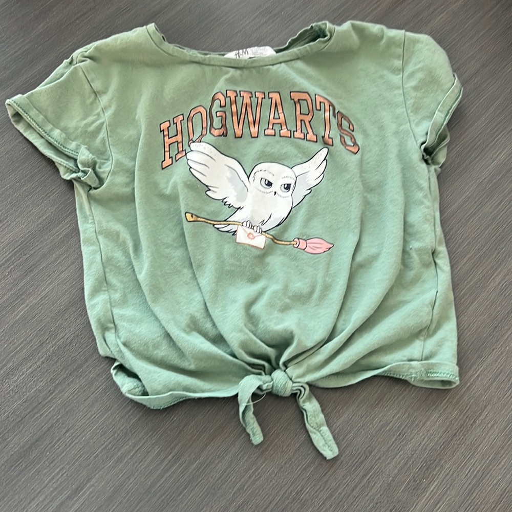 Hogwarts tie tee